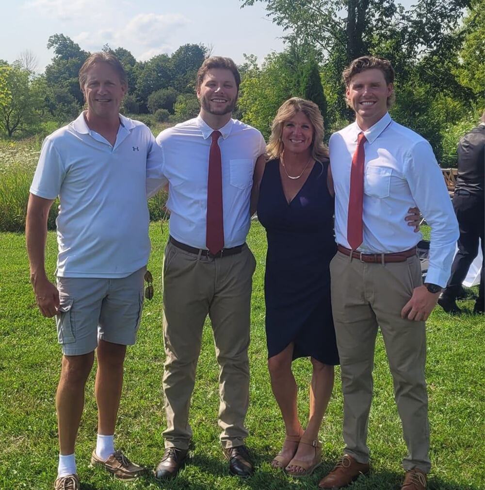 Meet your Posher, Vic